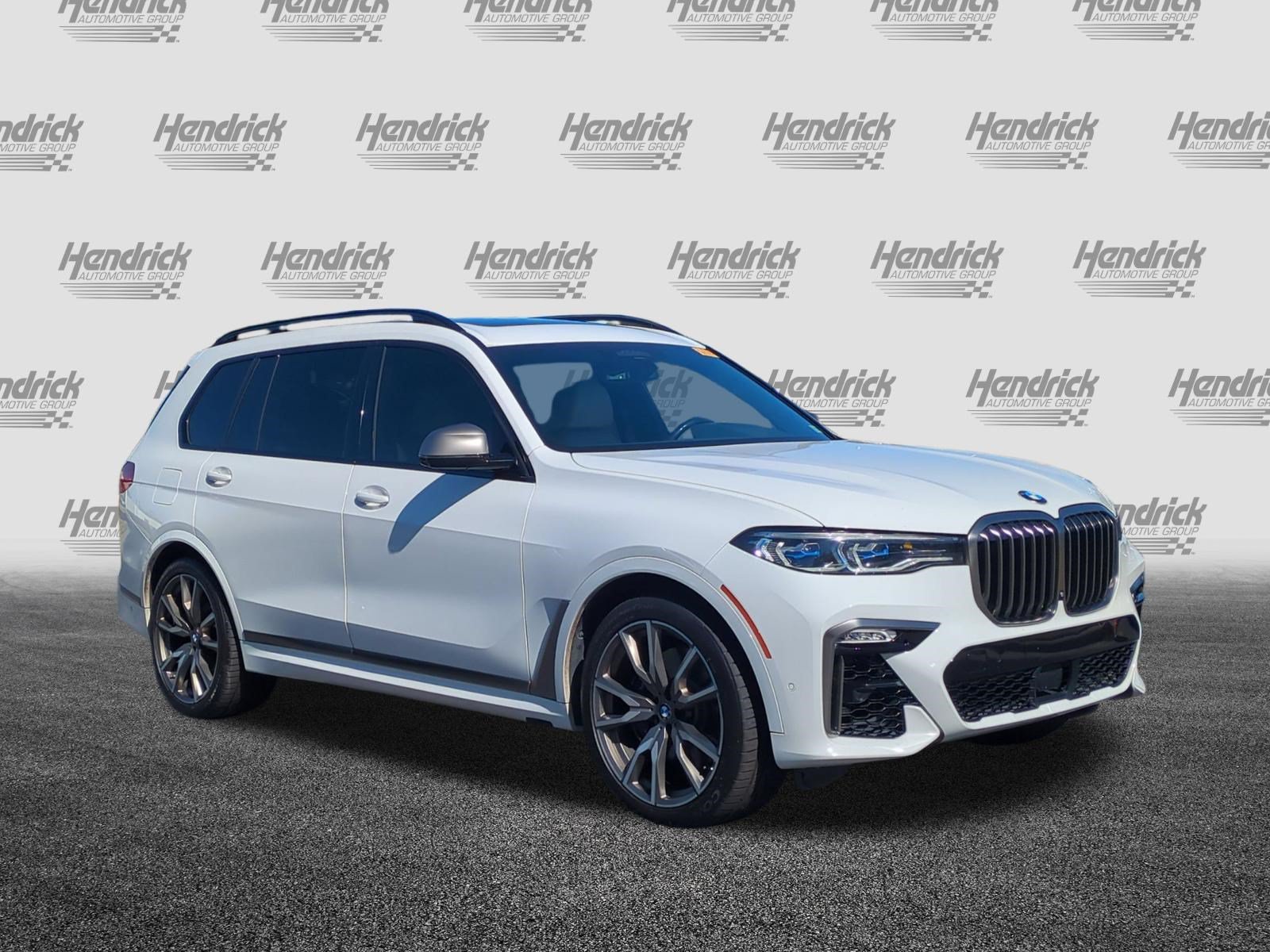 Used 2020 BMW X7 M50i w/ Dynamic Handling Package AWD/4WD image 2