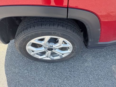 Used 2025 Jeep Compass Latitude w/ Sun & Sound Group image 11