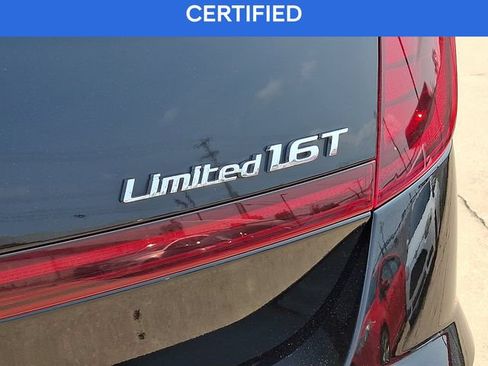 Certified 2023 Hyundai Sonata Limited w/ Preferred Accessory Package FWD image 32