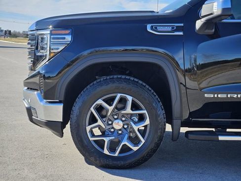 New 2026 GMC Sierra 1500 SLT w/ SLT Premium Package image 6