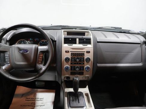 Used 2011 Ford Escape XLT w/ Class II Trailer Tow Pkg AWD/4WD image 17