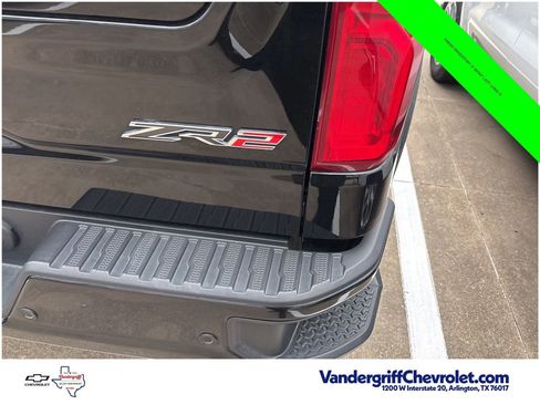 Used 2023 Chevrolet Silverado 1500 ZR2 w/ Technology Package AWD/4WD image 6