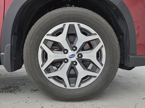 Used 2024 Subaru Forester Premium AWD/4WD image 18