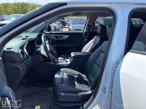 Used 2024 Chevrolet Blazer LT w/ Midnight/Sport Edition FWD image 5
