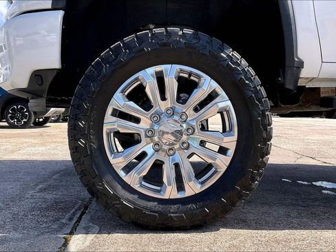 Used 2023 Chevrolet Silverado 2500 High Country AWD/4WD image 34