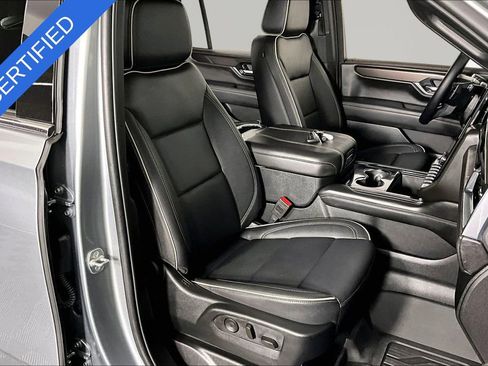 Used 2025 GMC Yukon Elevation AWD/4WD image 28