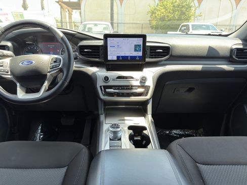 Used 2023 Ford Explorer XLT RWD image 22