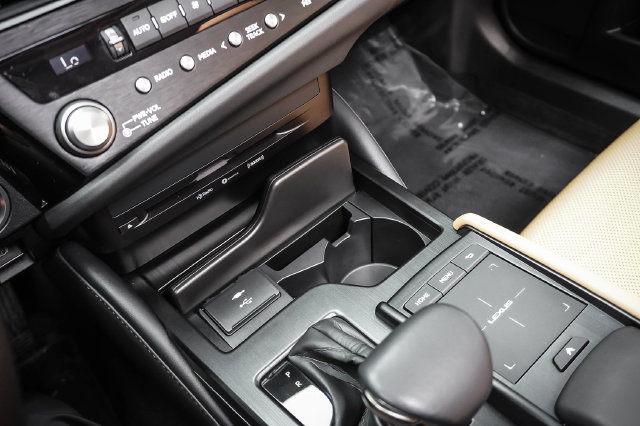 Used 2022 Lexus ES 350 FWD image 17