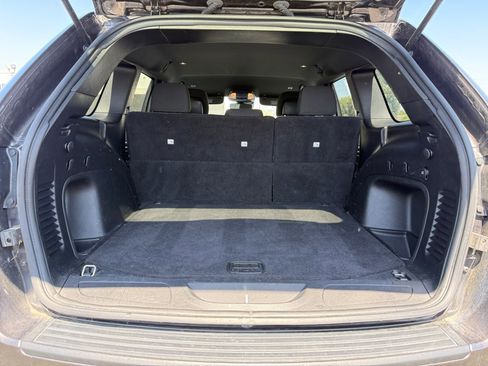 Used 2021 Jeep Grand Cherokee Laredo image 20