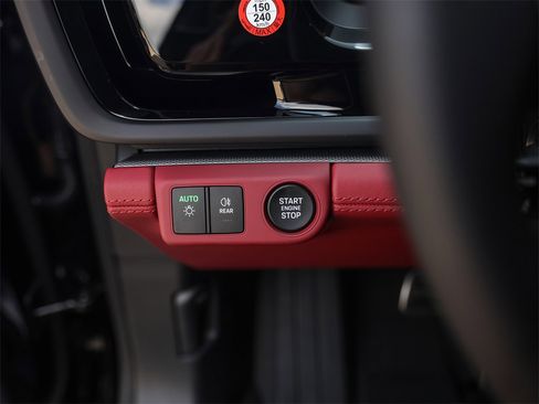 New 2025 Porsche Panamera 4 image 22