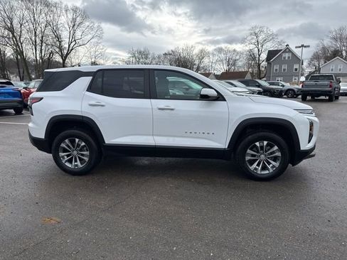 Used 2025 Chevrolet Equinox LT AWD/4WD image 5