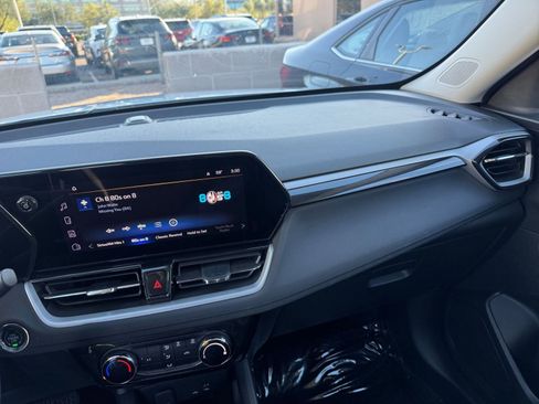 Used 2025 Chevrolet TrailBlazer LT image 33