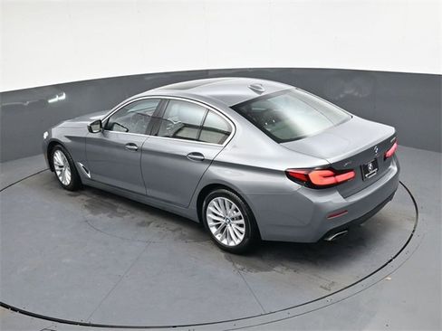 Used 2023 BMW 530i xDrive image 22