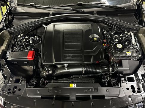 Used 2023 Land Rover Range Rover Velar S AWD/4WD image 27