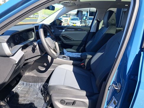 New 2026 Volkswagen Tiguan SE AWD/4WD image 12