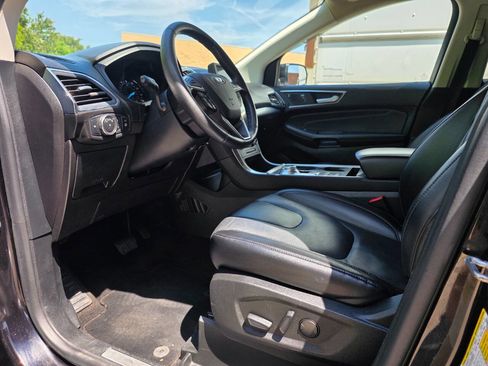 Used 2022 Ford Edge Titanium image 13