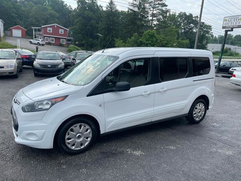 Used 2015 Ford Transit Connect XLT FWD image 10
