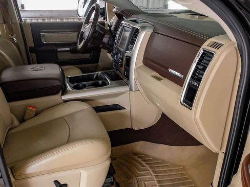 Used 2016 RAM 2500 Laramie image 12