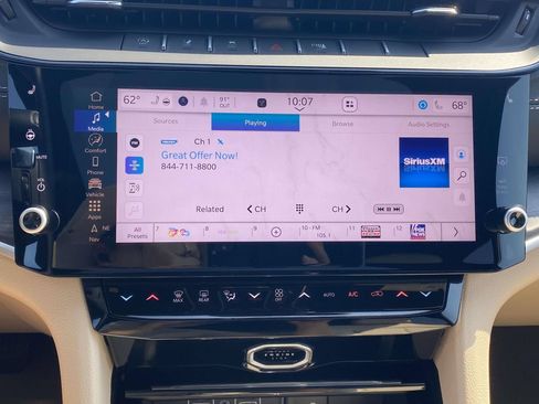 Used 2026 Jeep Grand Cherokee Limited w/ Luxury Tech Group II AWD/4WD image 25