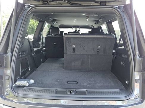 New 2026 Jeep Grand Wagoneer Limited AWD/4WD image 13