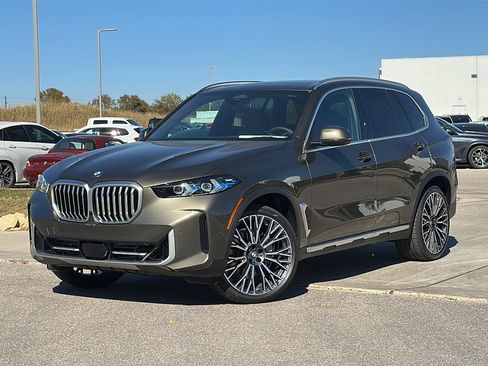 New 2026 BMW X5 sDrive40i image 2