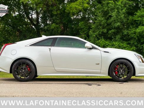 Used 2015 Cadillac CTS V RWD image 18