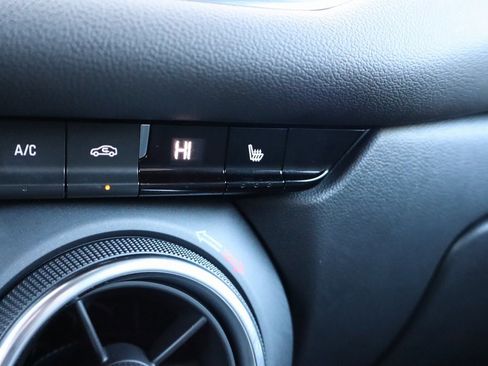 Used 2023 Chevrolet Blazer LT w/ Convenience Package image 11