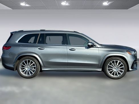 Used 2025 Mercedes-Benz GLS 450 4MATIC image 7
