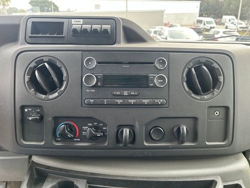 Used 2019 Ford E-350 and Econoline 350 Super Duty w/ Power Windows & Locks Group image 15