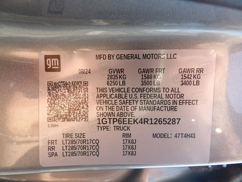 Used 2024 GMC Canyon AT4X AWD/4WD image 32