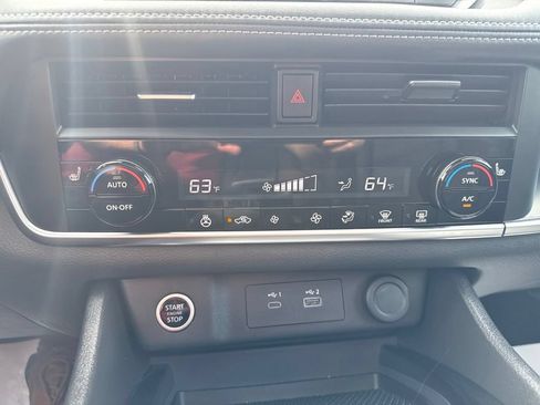 Certified 2023 Nissan Rogue SV w/ SV Premium B Package AWD/4WD image 6