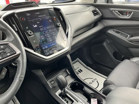 Used 2023 Subaru Ascent Limited w/ Technology Package image 29
