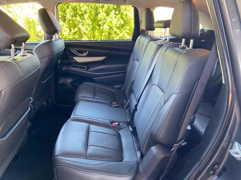 Used 2022 Subaru Ascent Limited AWD/4WD image 37
