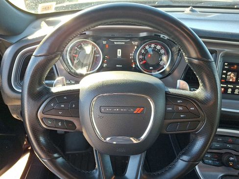 Used 2022 Dodge Challenger GT image 19