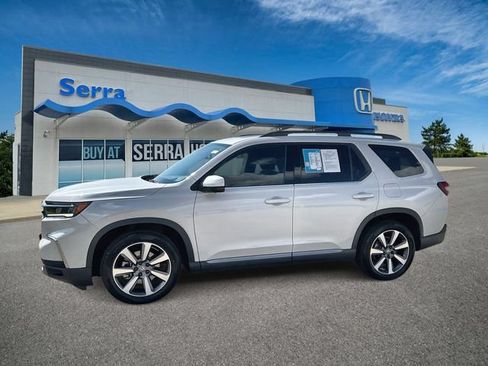 Used 2023 Honda Pilot Elite image 1