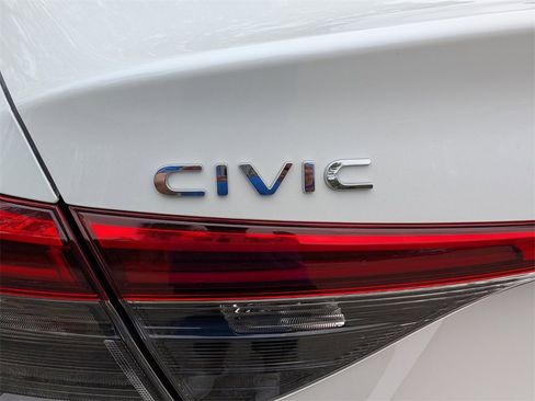 Used 2022 Honda Civic LX image 11