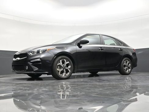 Used 2020 Kia Forte LXS FWD image 20