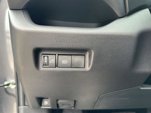 Certified 2025 Toyota RAV4 LE image 31