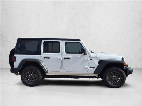 Used 2024 Jeep Wrangler Unlimited Sport AWD/4WD image 5
