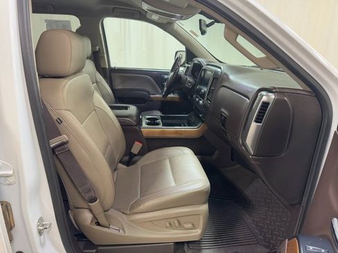 Used 2018 Chevrolet Silverado 1500 LTZ w/ LTZ Plus Package image 42