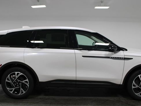 New 2026 Lincoln Nautilus Premier w/ Equipment Group 102A image 10