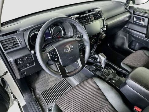 Used 2021 Toyota 4Runner TRD Off-Road AWD/4WD image 2