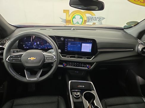 Certified 2026 Chevrolet Equinox LT w/ Convenience Package II FWD image 13
