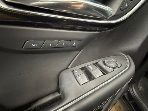 Used 2023 Buick Envision Essence w/ Technology Package I image 21