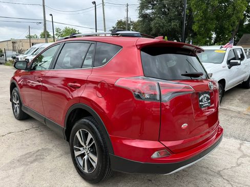 Used 2017 Toyota RAV4 XLE FWD image 5