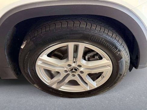 Certified 2022 Mercedes-Benz GLB 250 4MATIC image 8