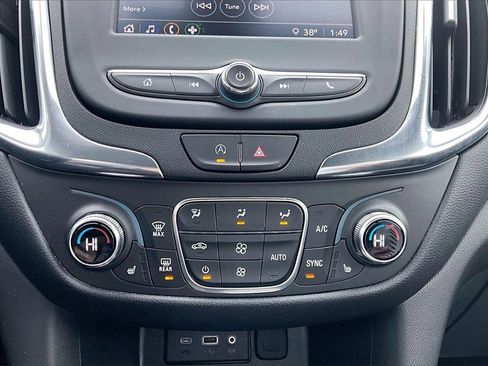 Used 2022 Chevrolet Equinox LT image 31