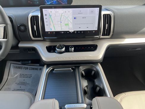 New 2025 Ford Expedition Active RWD image 27