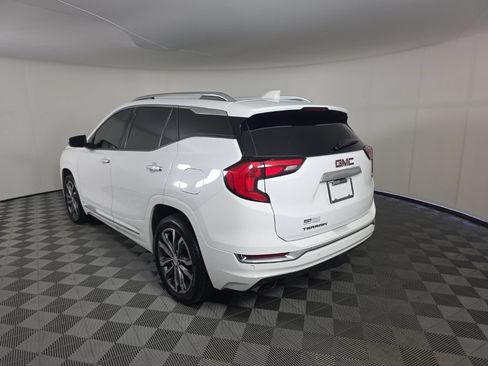 Used 2019 GMC Terrain Denali w/ Driver Alert Package II AWD/4WD image 3