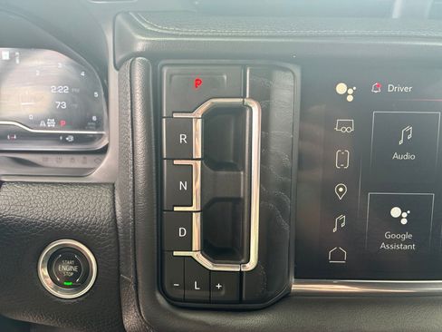 Used 2022 GMC Yukon XL Denali AWD/4WD image 27